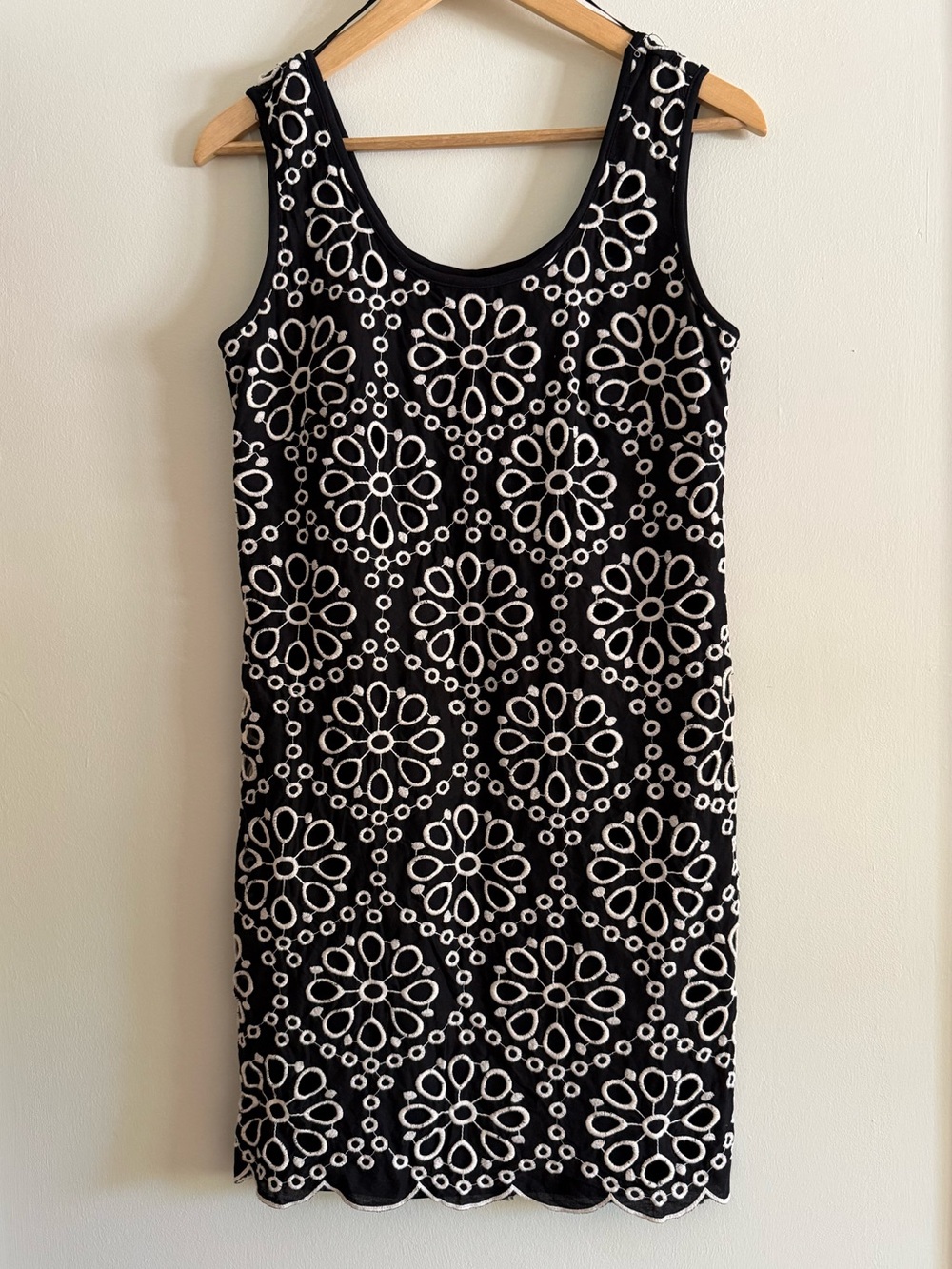 Oleg Cassini Black and White Floral Eyelet Crochet Mini Sheath Dress Cotton 6